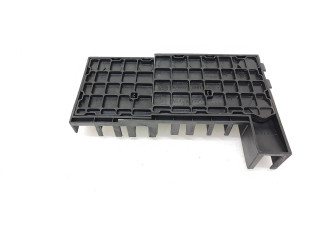 Блок предохранителей 7H0937550A, SLUZBA   Volkswagen Transporter - Caravelle T5      