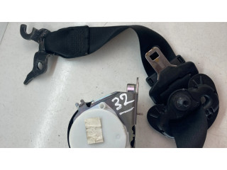 Передний ремень безопасности