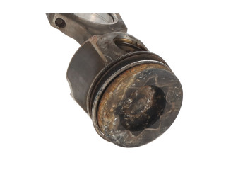 Шатун  8473776    BMW 3 F30 F35 F31  