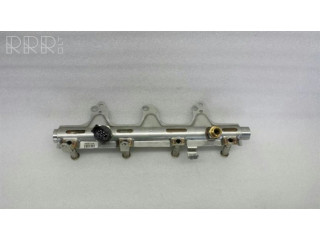 Vstřikovací lišta 06J133317M Audi A3 S3 8P pro benzínový motor 2.0