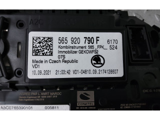 Панель приборов 565920790F Skoda Karoq