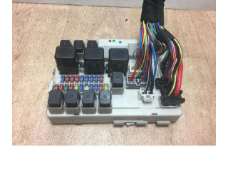 Pojistková skříňka Nissan Murano Z50 2006