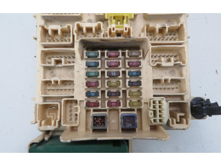 Блок предохранителей  8921153030, 8921153030   Lexus IS 200-300    