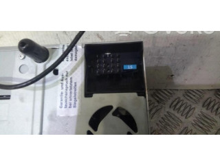 Pojistková skříňka Радио/ проигрыватель / навигация NT Opel Zafira B 2008