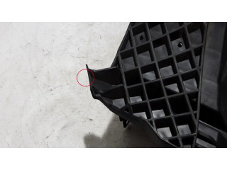 Pojistková skříňka 68251775AA Dodge Durango 2017