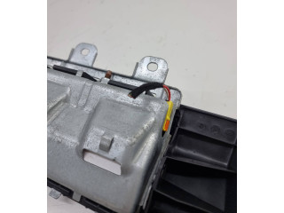 Подушка безопасности для колен A1768600402 Mercedes-Benz A W176