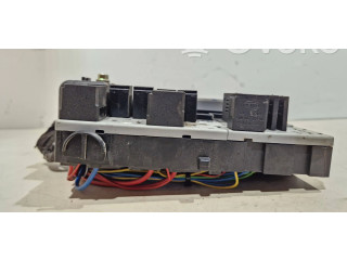 Блок предохранителей  9401802   Volvo V70    