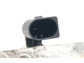 Топливная рампа 03C133036D   Volkswagen Golf Plus  