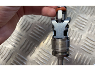 Форсунка 31432774    Volvo XC40 для бензинового двигателя  2