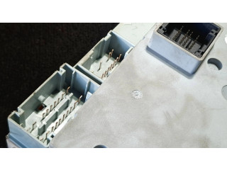   Pojistková skříňka 60681000, 501202110040   GMC Envoy 2002