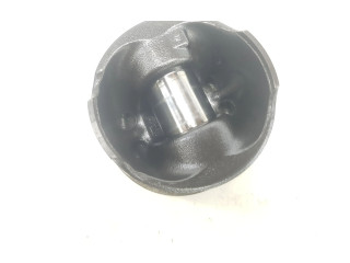 Поршень с шатуном 120A18001R, 120A18001R Dacia Sandero