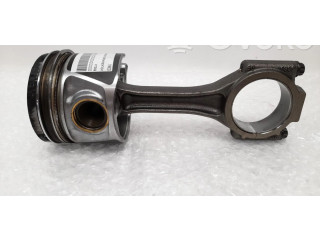  Поршень с шатуном  038J  Volkswagen PASSAT  