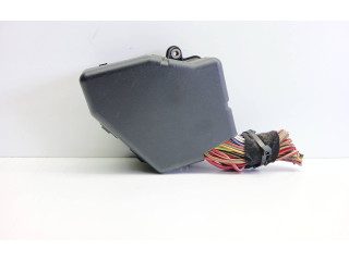 Блок предохранителей    Audi A6 S6 C5 4B    