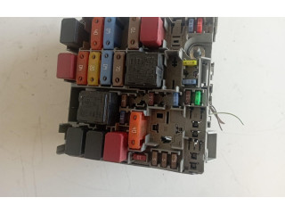 Блок предохранителей 51827977, 51827977 Fiat Grande Punto