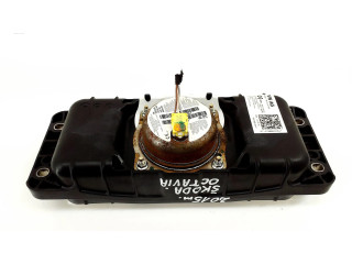 Подушка безопасности пассажира 8V0880204E Skoda Octavia Mk3 (5E)