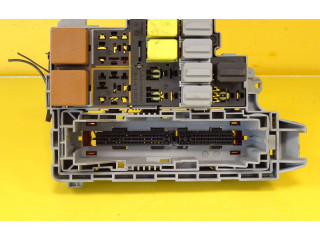 Блок предохранителей  93363140   Opel Meriva A    