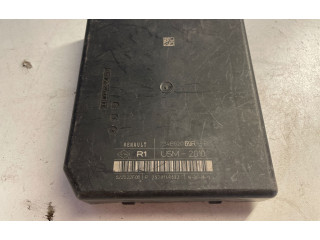 Pojistková skříňka 284B62069R, 522222F06 Renault Megane III 2010