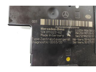 Pojistková skříňka 2049065802, 5DK01102262 Mercedes-Benz GLK (X204) 2015