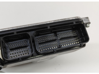 Блок управления двигателя 32313937   Volvo XC90