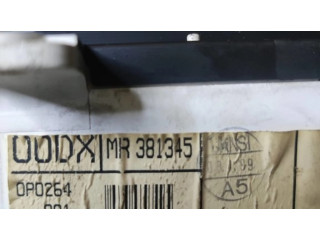 Панель приборов MR381345 Mitsubishi Carisma