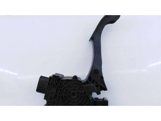 Педаль акселератора