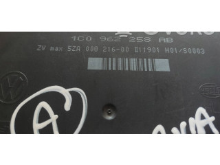 Блок комфорта 1C096258AB Skoda Octavia Mk1 (1U)