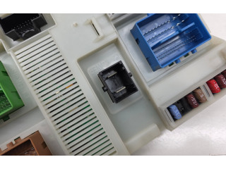 Блок предохранителей BG9T14C256GA, 31314116AA   Volvo S60    