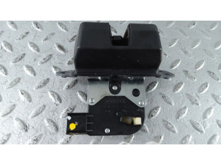 Zámek zadních dveří 812303Z000   Hyundai i40 2014