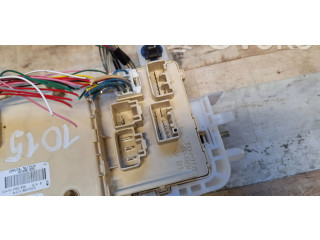 Блок предохранителей  892210F030   Toyota Corolla Verso AR10    