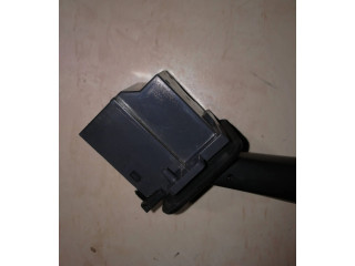 Ручка стеклоочистителей 8691695   Volvo V70