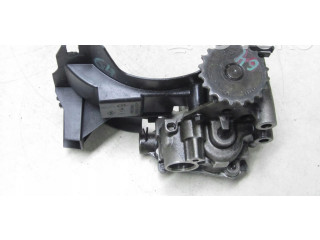 Масляный насос   8200345757  Renault Trafic II (X83) 