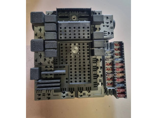 Блок предохранителей  08679899, 08696098   Volvo V70    