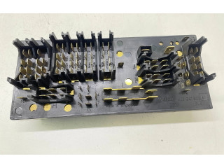 Pojistková skříňka 443941822A Audi 80 90 S2 B4 1996