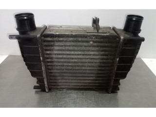 Интеркулер 8200471885-880590X Renault Clio III