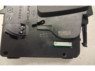 Ручка стеклоочистителей 8201590631 Renault Clio III