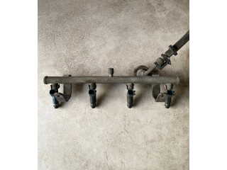 Топливная рампа Jeep Cherokee III KJ