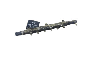 Топливная рампа 8658252, 0445215010 Volvo V70