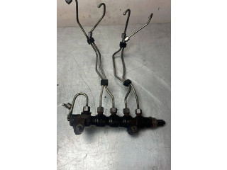 Топливная рампа    Volvo V50   для двигателя D4164 T