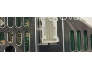 Přístrojová deska Mercedes-Benz E W212 2009 A2129001308