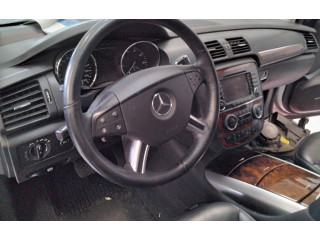 Подушка безопасности водителя    Mercedes-Benz R W251