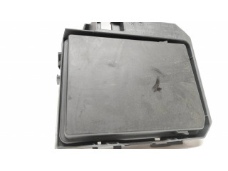 Блок предохранителей 284C02176R, 284B64435R Dacia Sandero