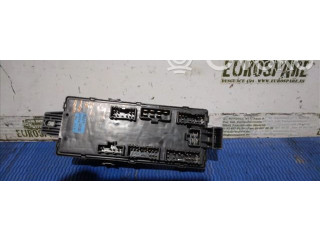 Блок предохранителей Mitsubishi Montero