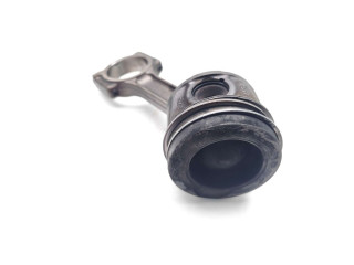 Píst K9K836 Renault Megane III K9K836