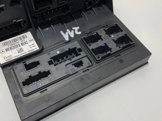 Pojistková skříňka 2115453101, A2115453101 Mercedes-Benz E W211 2005