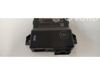 Блок управления двигателя 8U0907468A Audi Q3 8U