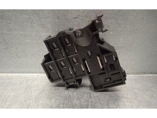 Pojistková skříňka Řídící jednotka BSM 4F0971981A   Audi A6 S6 C6 4F 2010