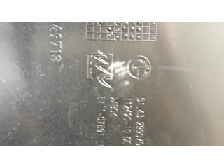 Другая деталь салона