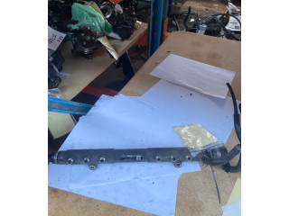 Топливная рампа 30757146, 000306L3   Volvo V70  