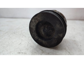 Píst Hyundai Santa Fe pro naftový motor 2.0 D4EB D4EB