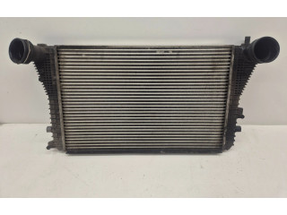 Радиатор интеркулера 1K0145803E Skoda Octavia Mk2 (1Z)